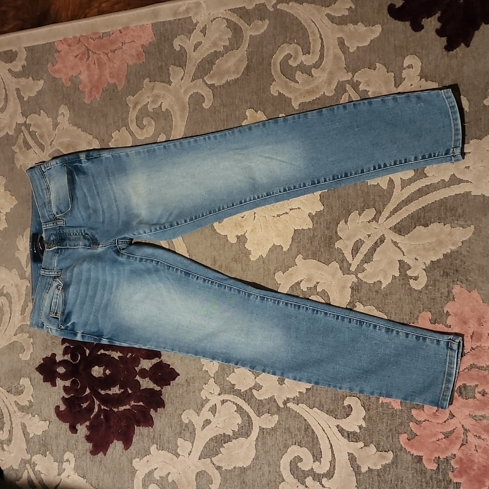 Aero Low Rise Light Wash Jeans Sz 2R